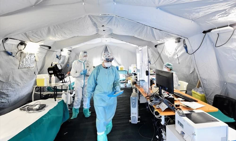 Ιταλία- Κορονοϊός: Ο φονικός ιός επελαύνει στη γειτονική χώρα